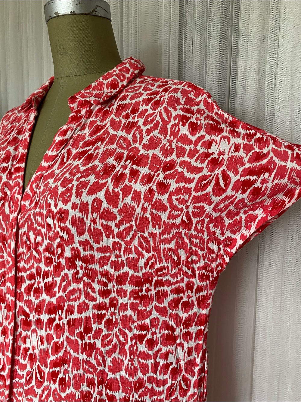 Red and White Animal Print Midi/Maxi Shirt Dress by Saint Tropez Size L - Picture 8 of 17